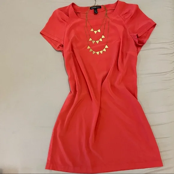Mango dress with pleated sleeves - NWOT - Picture 1 of 3
